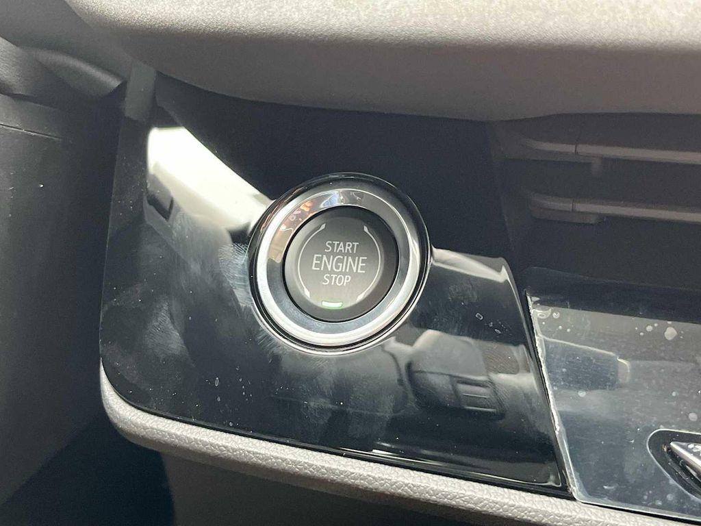 new 2025 Buick Envision car, priced at $43,735