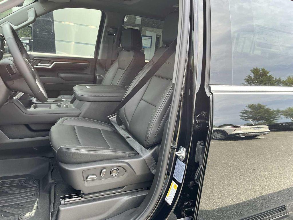 new 2025 GMC Sierra 2500 car, priced at $91,954