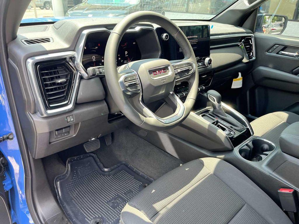new 2025 GMC Canyon car, priced at $43,964