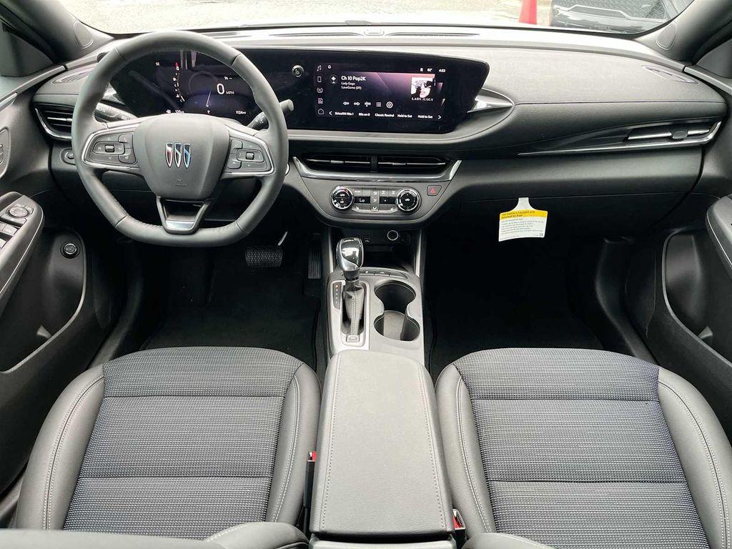 new 2025 Buick Envista car, priced at $26,725