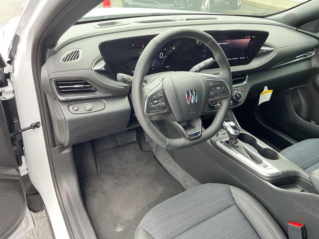 new 2025 Buick Envista car, priced at $26,725
