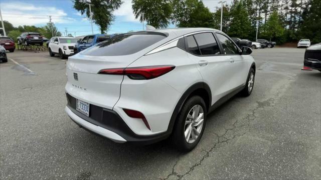 new 2025 Buick Envista car, priced at $26,725