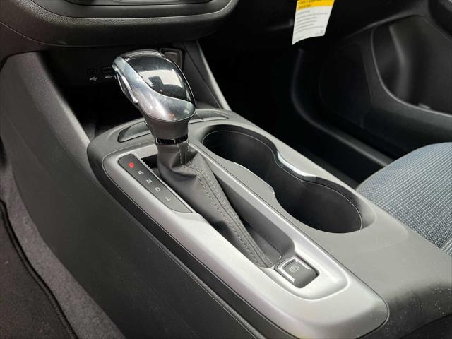 new 2025 Buick Envista car, priced at $26,725