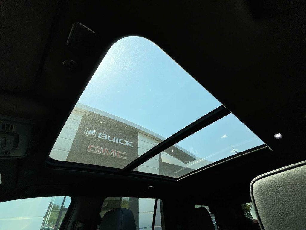 used 2021 GMC Yukon car, priced at $45,723