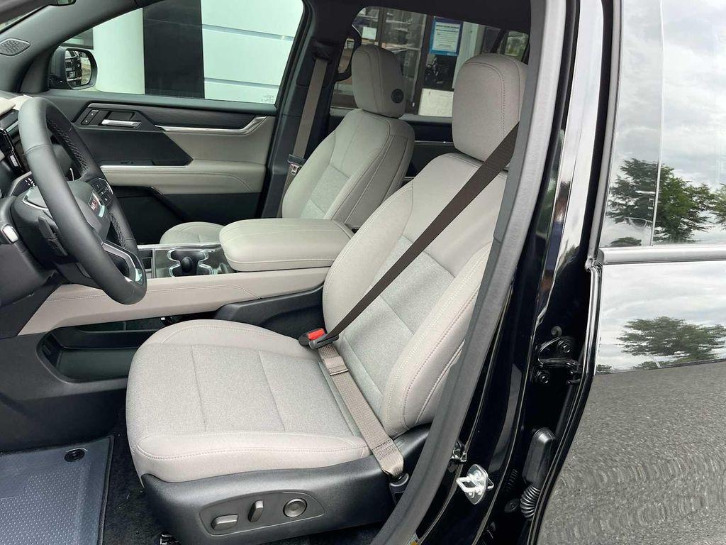 new 2025 GMC Acadia car, priced at $45,329