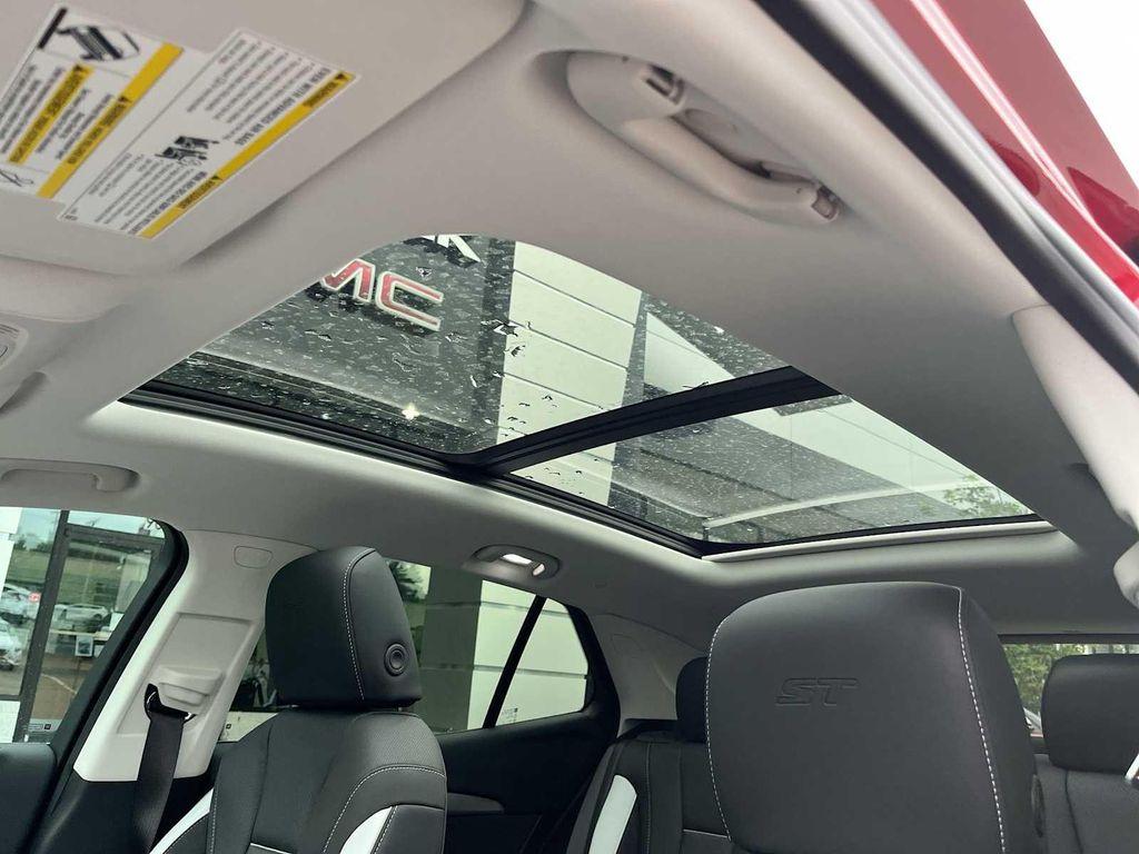 new 2025 Buick Envision car, priced at $43,735