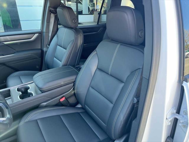 new 2025 GMC Acadia car, priced at $47,965