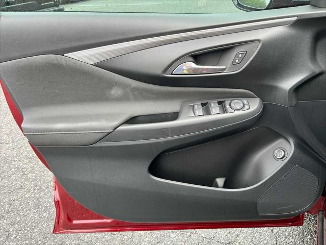 new 2025 Buick Envista car, priced at $31,525