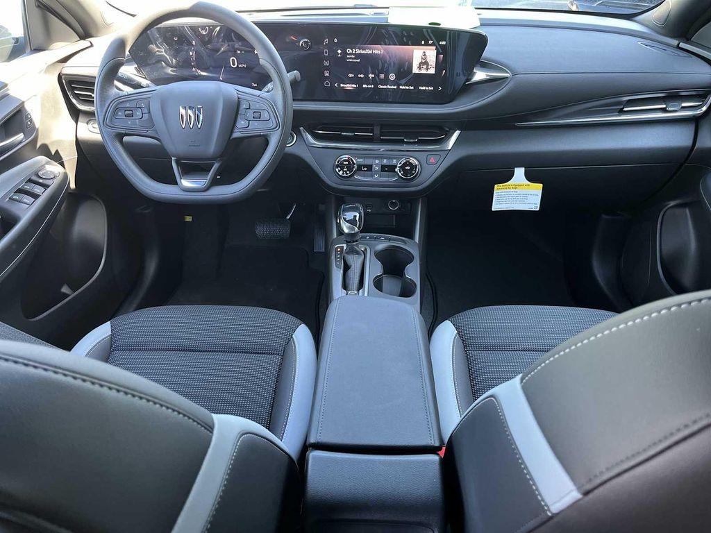 new 2025 Buick Envista car, priced at $25,690