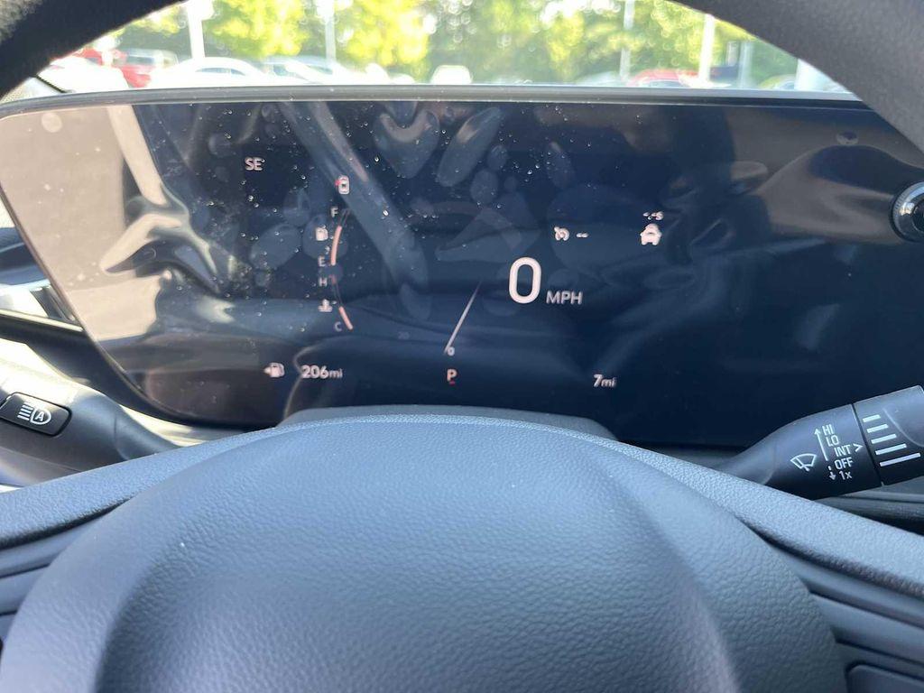 new 2025 Buick Envista car, priced at $25,690