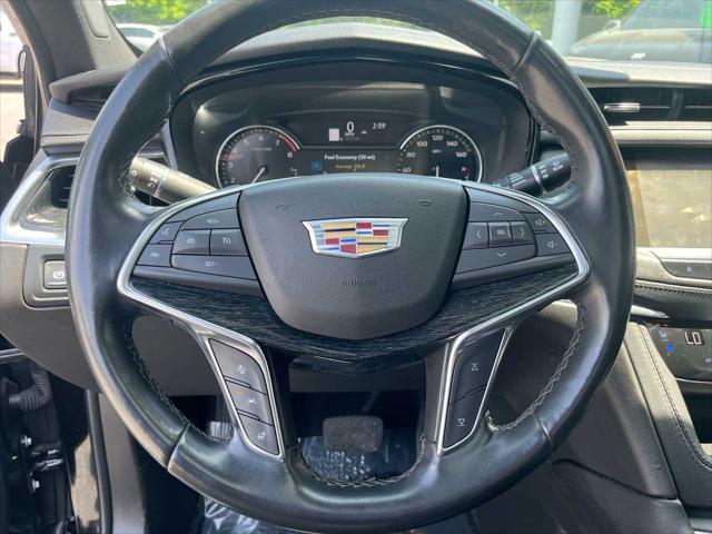 used 2023 Cadillac XT5 car, priced at $29,888
