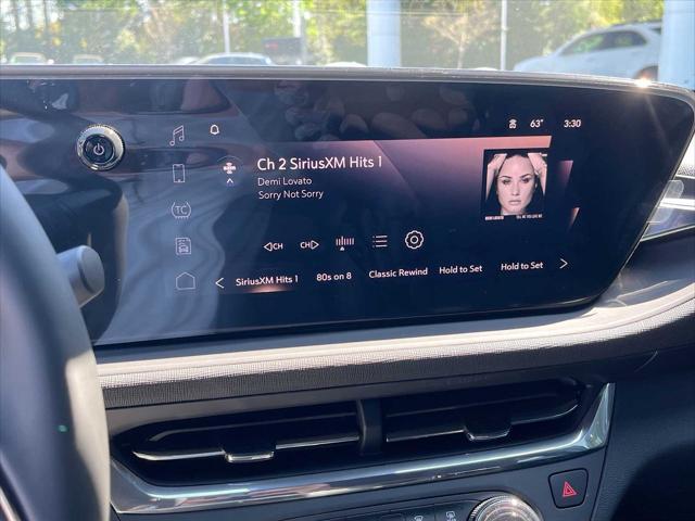 new 2025 Buick Envista car, priced at $26,625