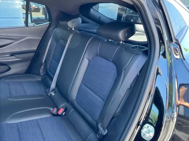 new 2025 Buick Envista car, priced at $26,625