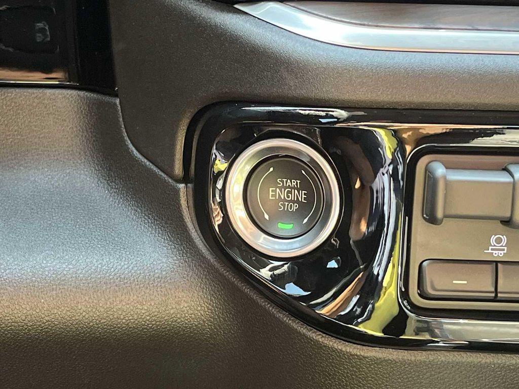 new 2025 GMC Sierra 2500 car, priced at $85,620