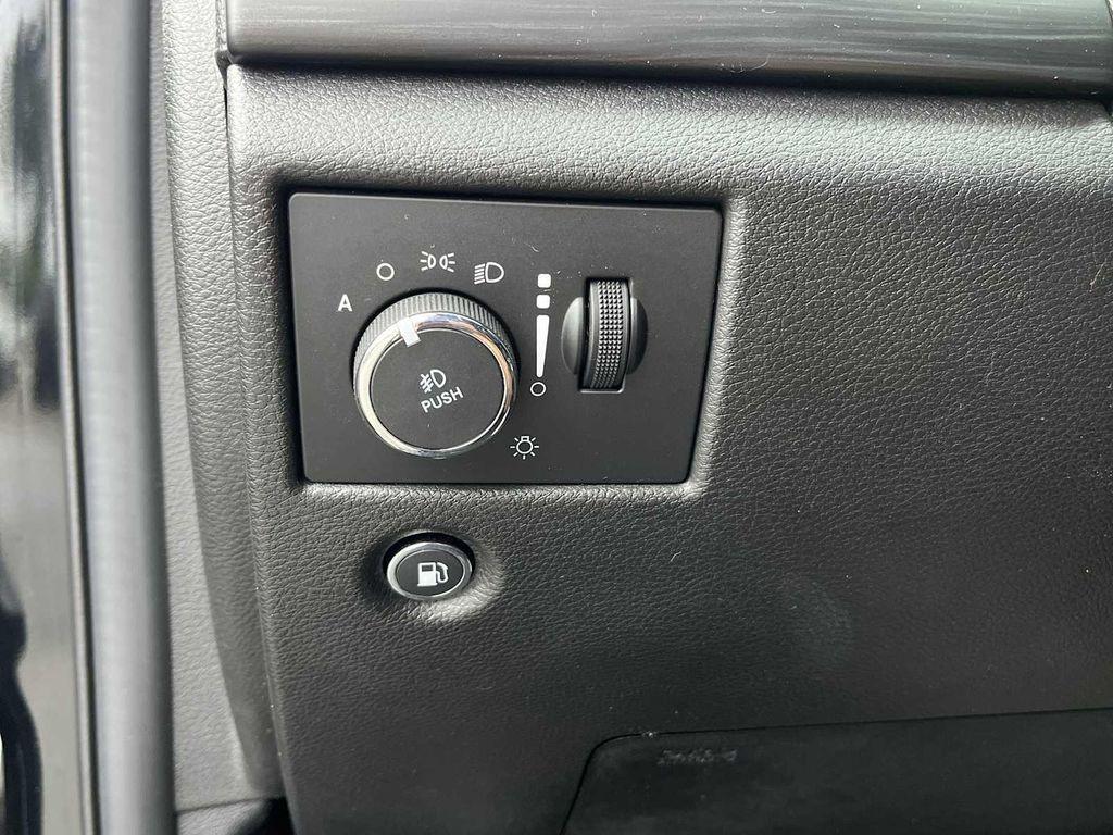 used 2021 Jeep Grand Cherokee car, priced at $25,723