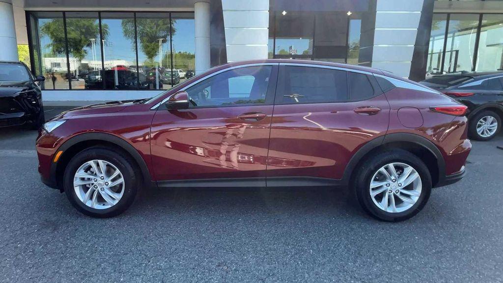 new 2025 Buick Envista car, priced at $27,220