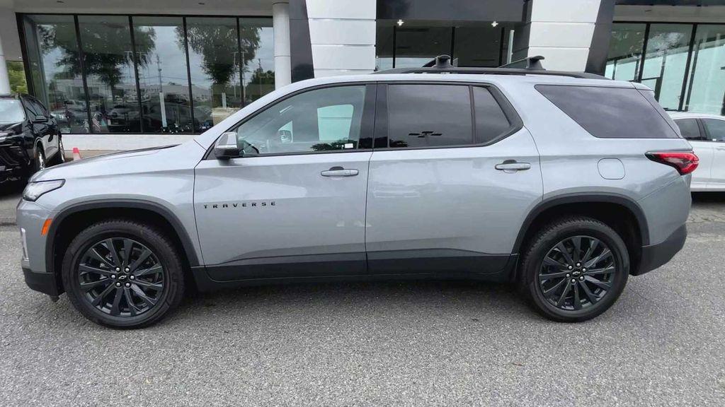used 2023 Chevrolet Traverse car, priced at $31,812