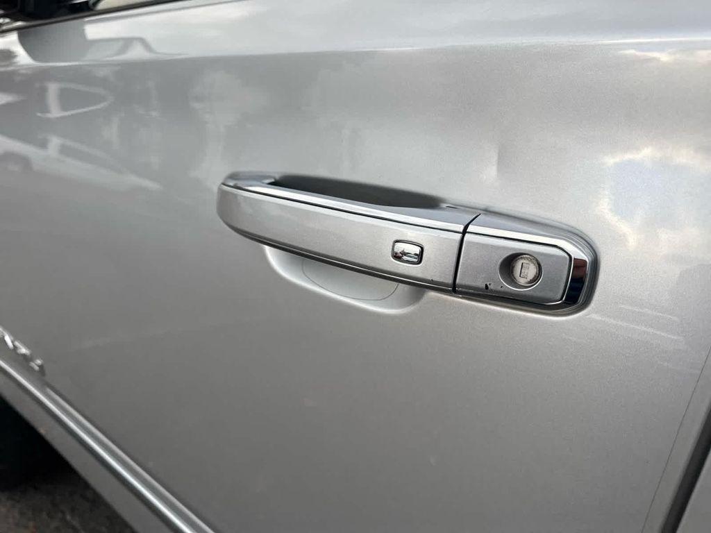 used 2020 GMC Yukon car, priced at $37,832