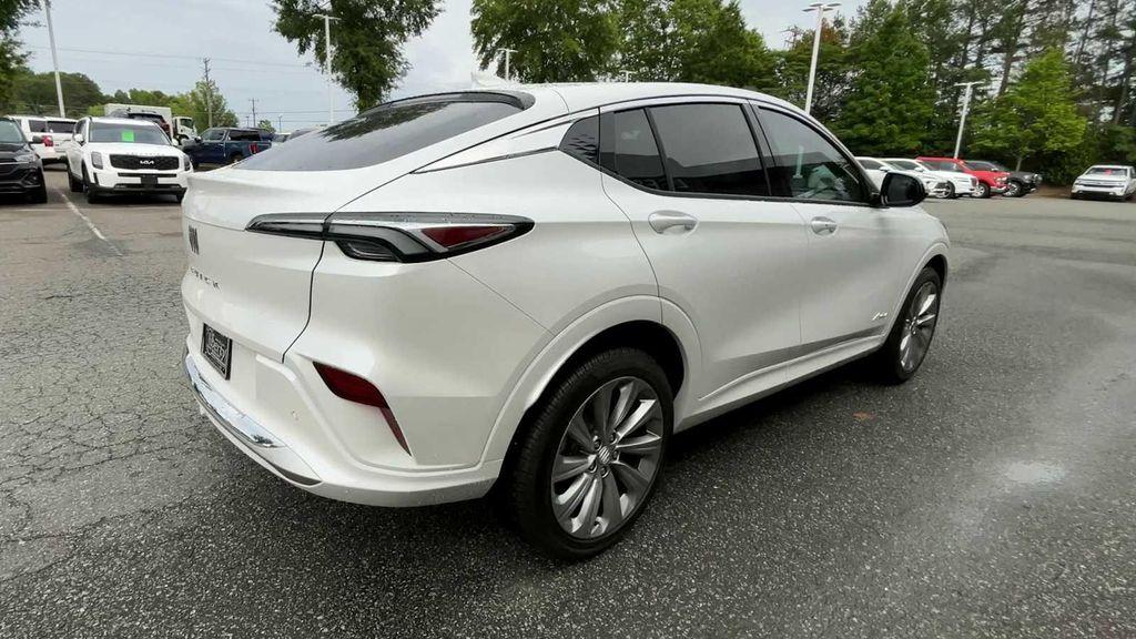new 2025 Buick Envista car, priced at $32,125