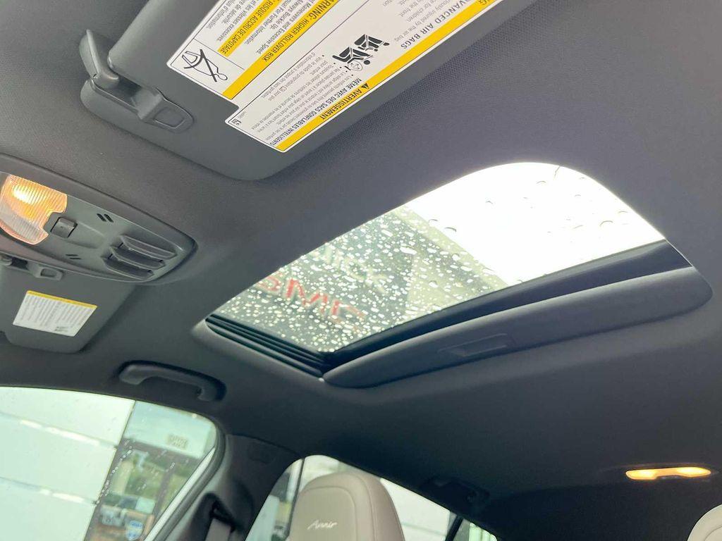 new 2025 Buick Envista car, priced at $32,125