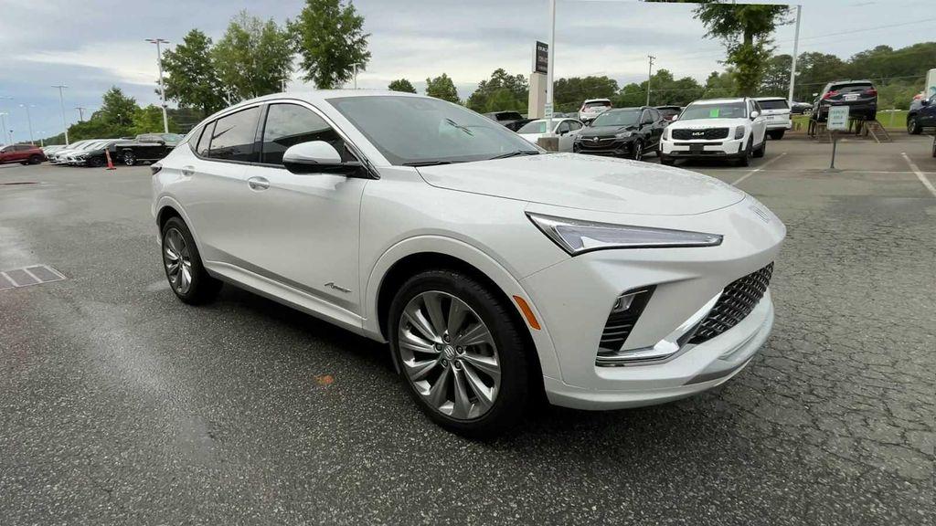 new 2025 Buick Envista car, priced at $32,125