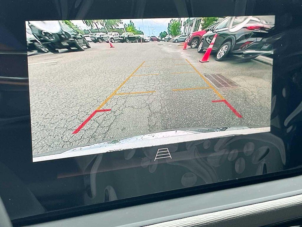 new 2025 Buick Envista car, priced at $32,125