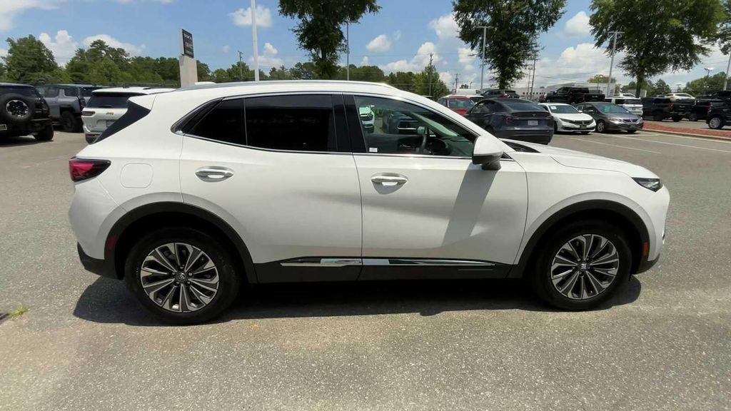 new 2025 Buick Envision car, priced at $39,245
