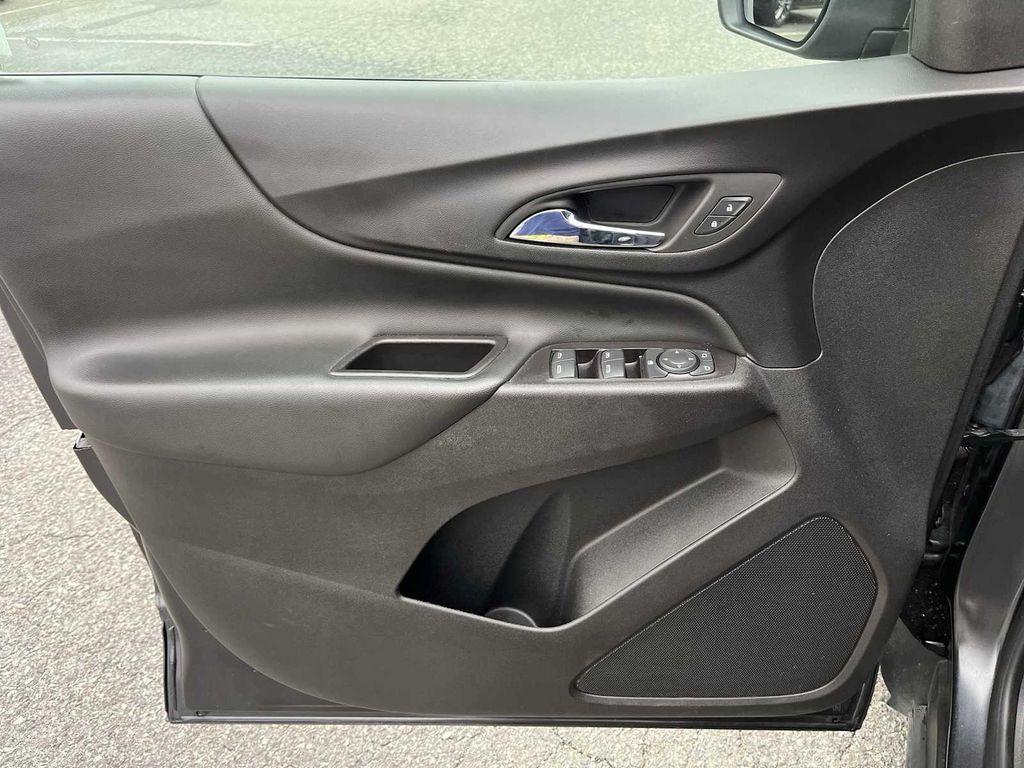 used 2022 Chevrolet Equinox car, priced at $18,318