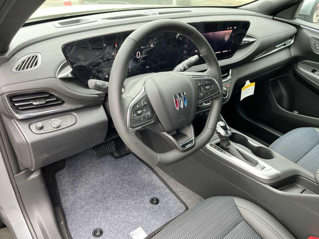 new 2025 Buick Envista car, priced at $26,625