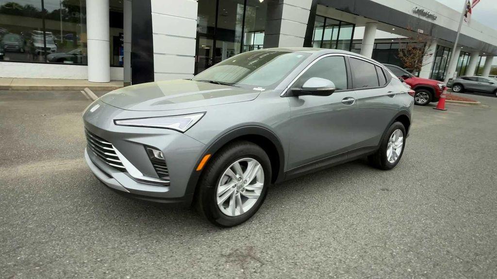 new 2025 Buick Envista car, priced at $26,625