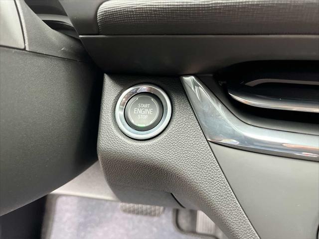 new 2025 Buick Envista car, priced at $26,625