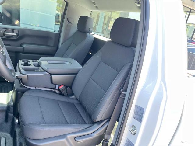 new 2025 GMC Sierra 1500 car, priced at $42,930
