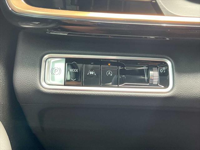 new 2025 Buick Envision car, priced at $47,595