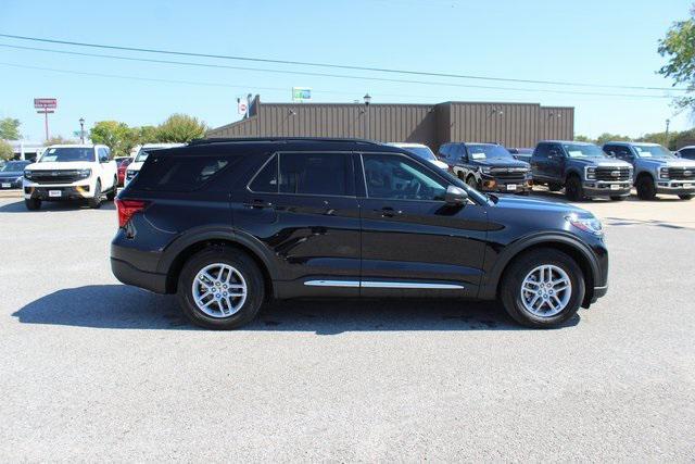 new 2025 Ford Explorer car, priced at $37,495