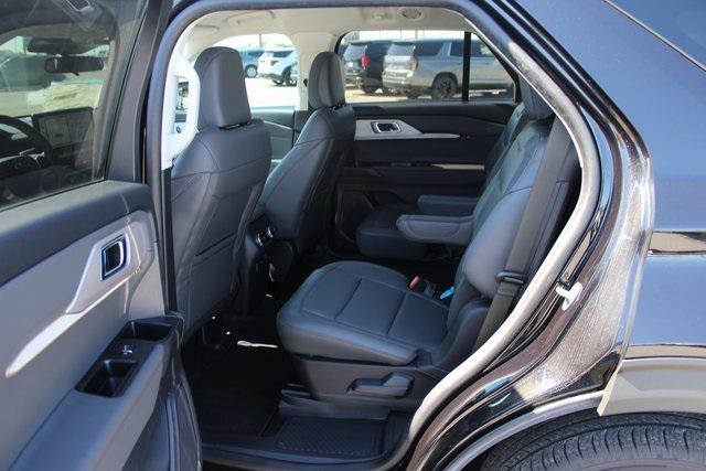 new 2025 Ford Explorer car, priced at $37,495