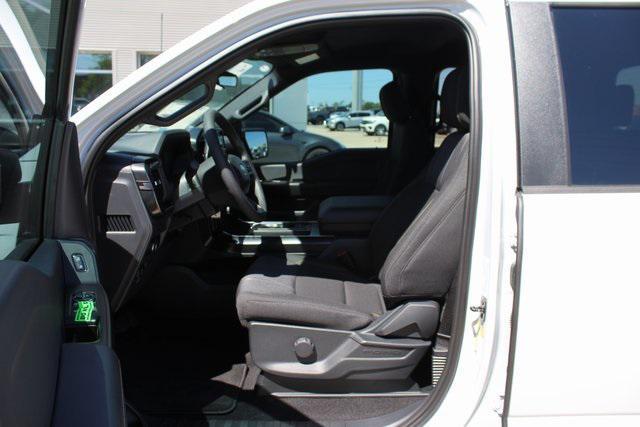 new 2025 Ford F-150 car, priced at $45,670