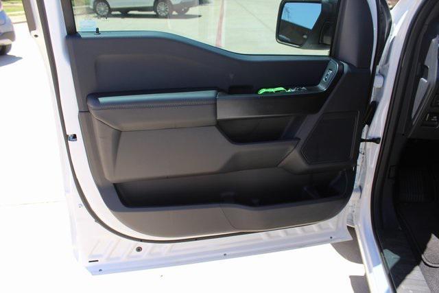 new 2025 Ford F-150 car, priced at $39,560