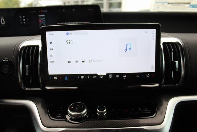 new 2025 Ford Expedition car, priced at $84,691