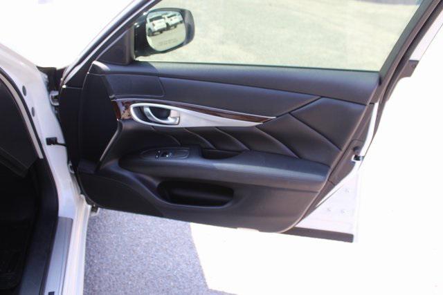 used 2016 INFINITI Q70 car, priced at $9,995