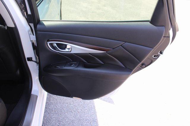 used 2016 INFINITI Q70 car, priced at $9,995