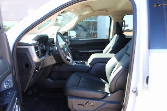 new 2024 Ford Expedition car, priced at $61,995