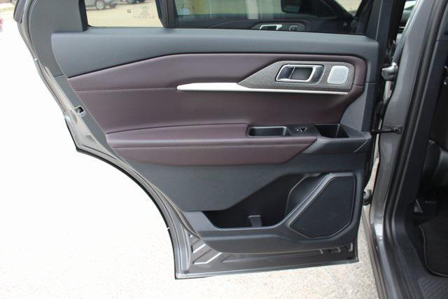new 2025 Ford Explorer car, priced at $51,496