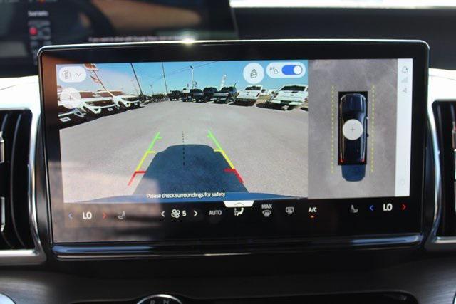 new 2025 Ford Expedition car, priced at $75,618