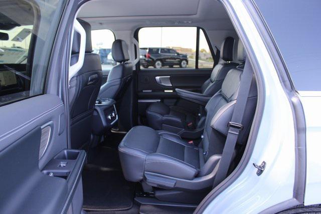 new 2025 Ford Expedition car, priced at $75,618