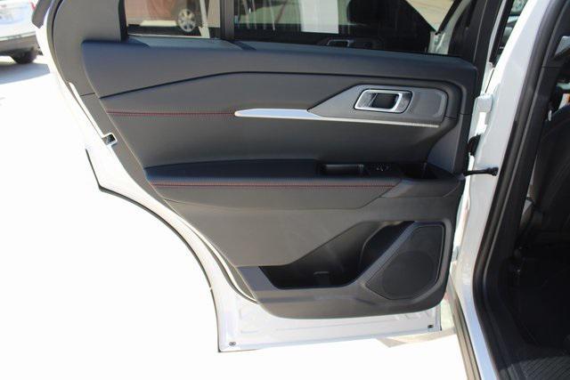 new 2025 Ford Explorer car, priced at $43,378
