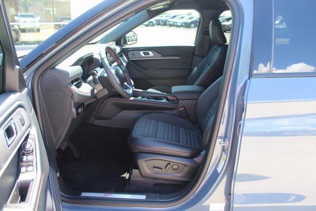 new 2025 Ford Explorer car, priced at $41,655