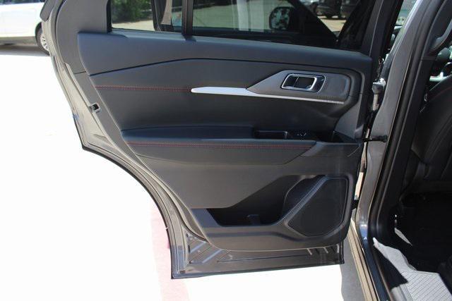 new 2025 Ford Explorer car, priced at $52,539