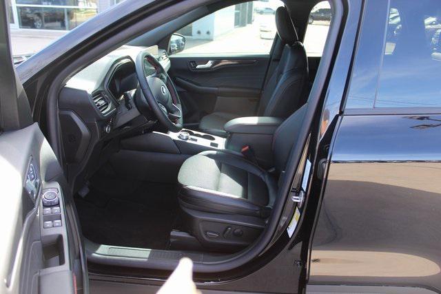 new 2025 Ford Escape car, priced at $32,829