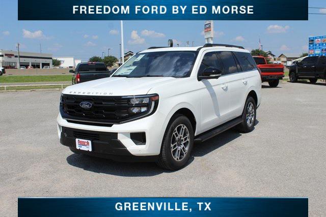 new 2025 Ford Expedition car, priced at $69,725