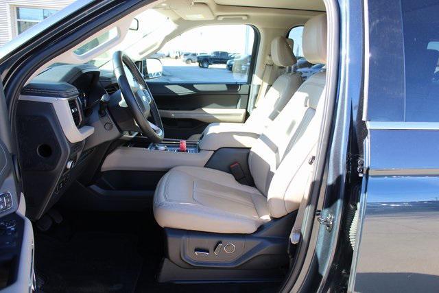 used 2022 Ford Expedition car, priced at $38,995